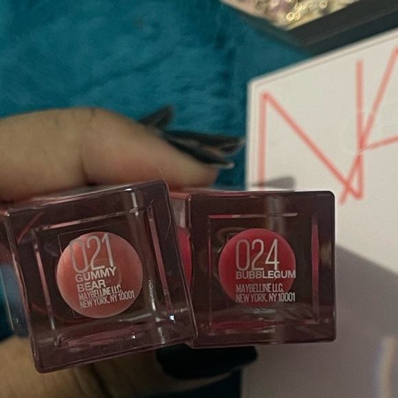 makeup bundle - Picture 4 of 5